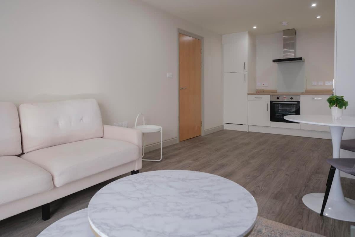 Charming 1-Bedroom Apartment In Leeds City Centre Perfect For Couples Or Solo Travelers Dış mekan fotoğraf